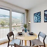 Bright & Modern In *