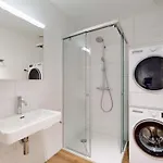 Bright & Modern In Apartament