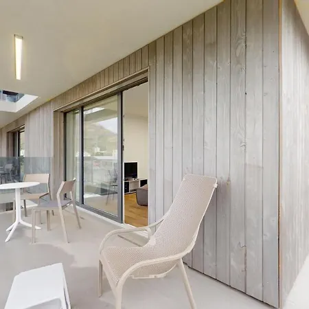 Apartment Bright & Modern In Sion