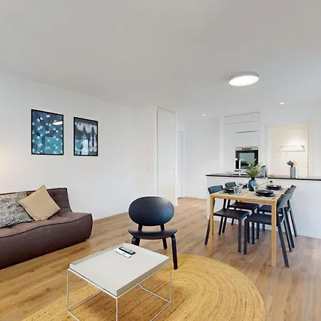 Apartment Bright & Modern In