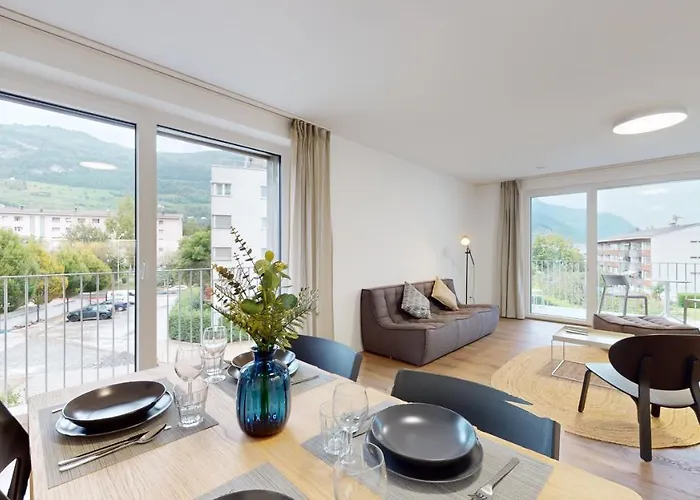 Bright & Modern In سيون