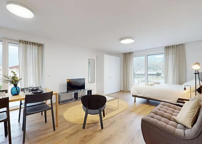 Bright & Modern In *