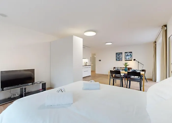 شقة Bright & Modern In