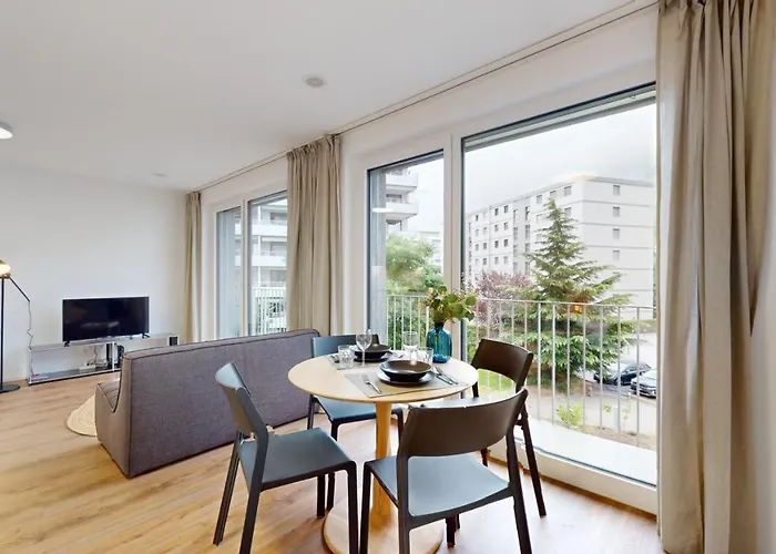 Bright & Modern In شقة *