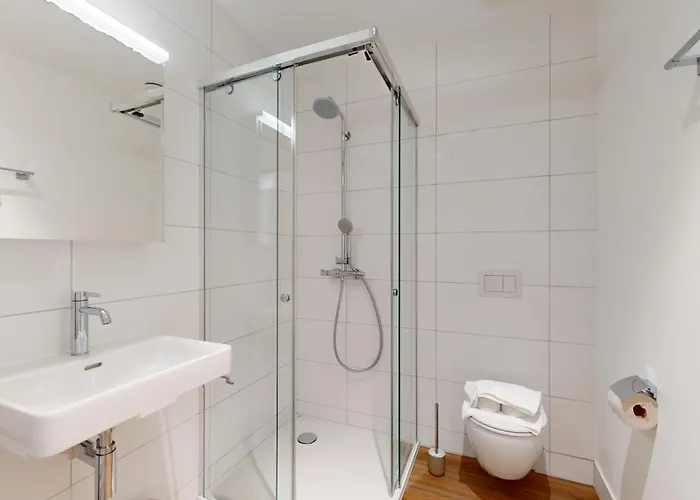 Bright & Modern In شقة