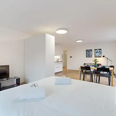 Appartamento Bright & Modern In