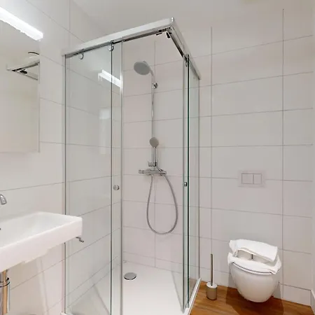 Bright & Modern In Appartamento